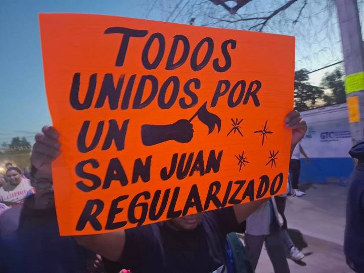 Se manifiestan en San Juan de Abajo por la regularización de la tierra