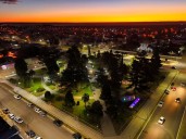 Toay: empleada dejó encerrados en una tienda a jóvenes que le querían robar ropa