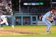 El manager de los Phillies no pudo con el costoso error de Orion Kerkering