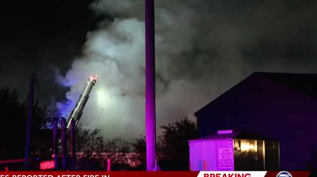 Crews extinguish late-night fire north of downtown Omaha
