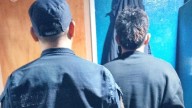 Aprehendieron a un hombre acusado de agredir a su pareja y robarle el celular
