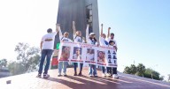 Familiares de víctimas de conductores ebrios exigen justicia en el Monumento a México