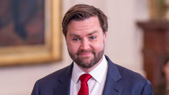 JD Vance Gets Booed Everywhere He Goes & It's Surely Destroying His Self