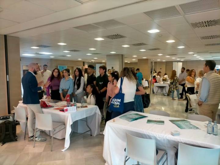 Valencia Turisme promociona la oferta turística de la provincia en un encuentro profesional en Murcia