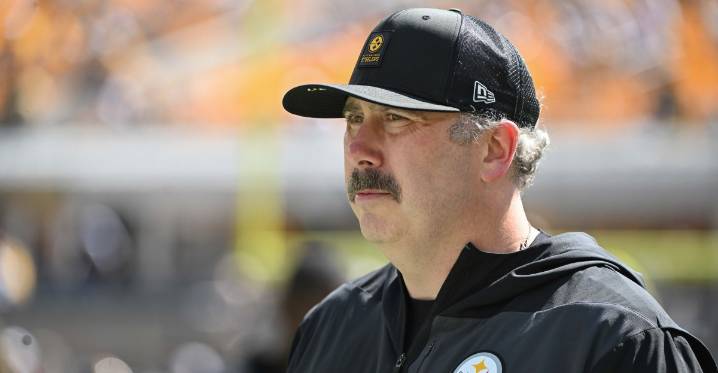 Steelers OC Arthur Smith ‘name to watch’ for Titans head coaching vacancy