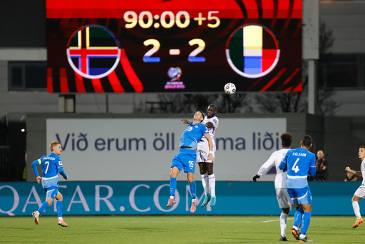 Francia empata con Islandia y ve roto su récord perfecto en eliminatorias al Mundial