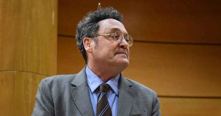 Ábalos ironizó con Koldo sobre la posibilidad de «desgravarse» las «donaciones» de efectivo a sus amantes