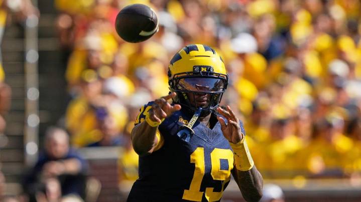 How to Watch No. 15 Michigan vs USC: Big Ten Showdown under the lights
