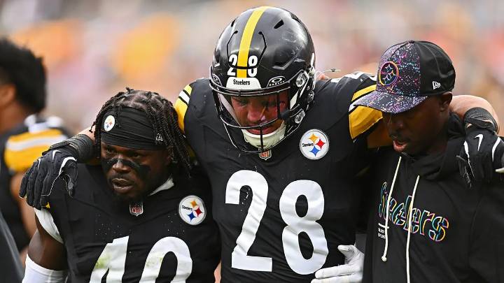 Steelers, Browns players slam 'embarrassing' Acrisure Stadium field