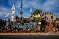 Haunted pirate ship in southern Utah brings delight to Halloween fans