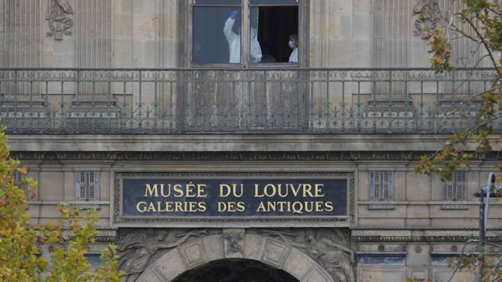 Watch: Louvre Museum thieves seen cutting glass during shocking heist
