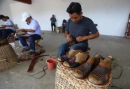 Adidas repara daño cultural