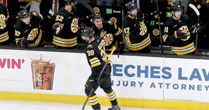 Pastrnak and Lindholm star as the Bruins rally past the Islanders 5