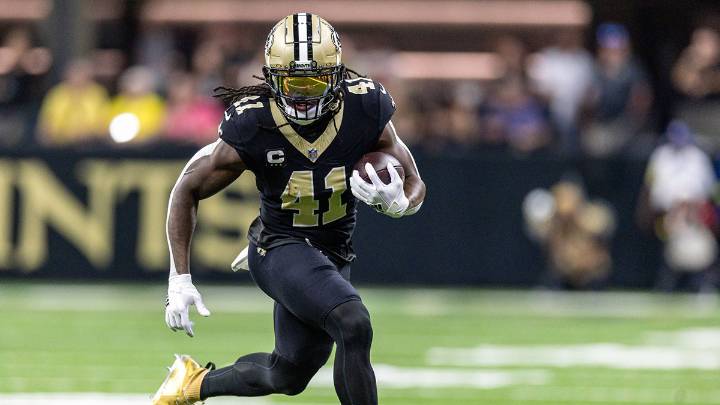 Alvin Kamara, Breece Hall floated amid Chargers RB trade pursuit
