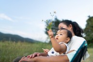 Dear Annie: I’m having a hard time balancing my baby’s medical privacy and public curiosity