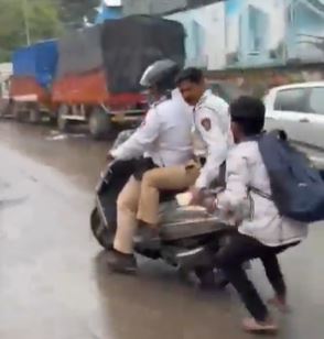 Viral video: Youth schools traffic cops; guess who broke the rules?