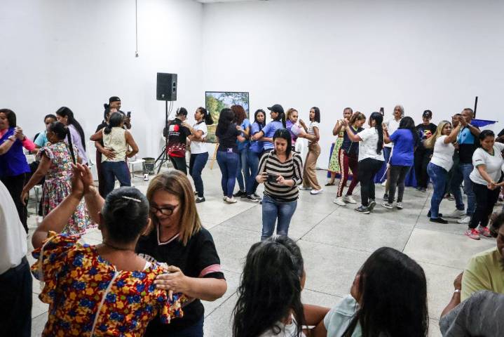 Naguanagua: Realizan con éxito taller joropo carabobeño con violín