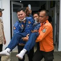 Indonesia free meals programme under fire after thousands sickened