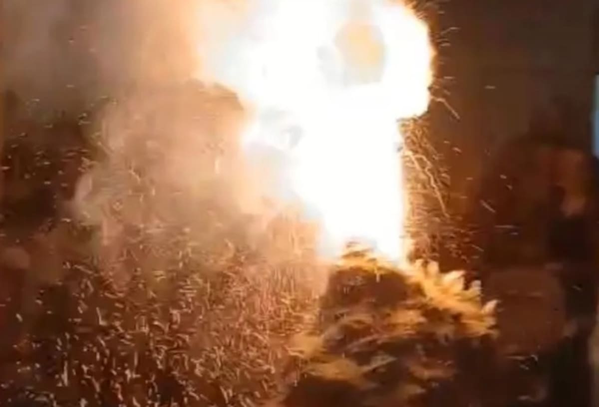 10 alumnos heridos. Quisieron simular la erupción de un volcán para una feria de ciencias en Pergamino y explotó: una menor está grave