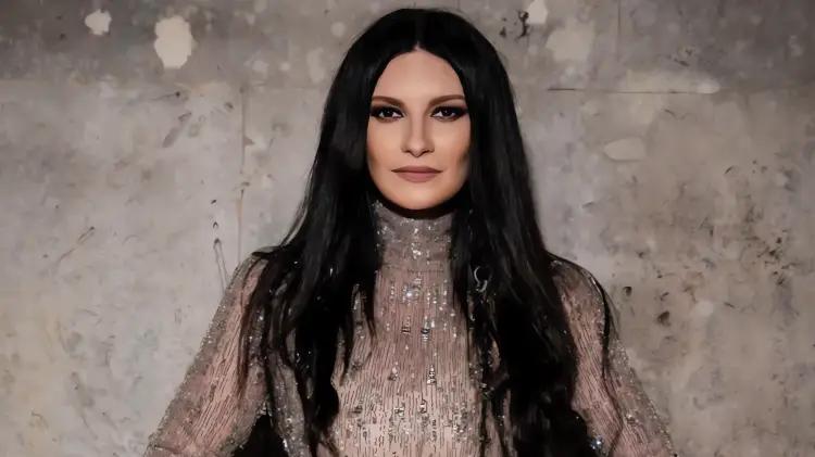 Laura Pausini lanza dos álbumes simultáneos como t...