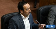 Senador Núñez tilda como escandaloso el error en cobros de luz y responsabiliza al gobierno de Piñera