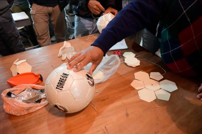 Internos se capacitaron para fabricar pelotas en las cárceles de Entre Ríos