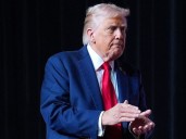 Trump directs the Pentagon to ensure troops are paid despite shutdown
