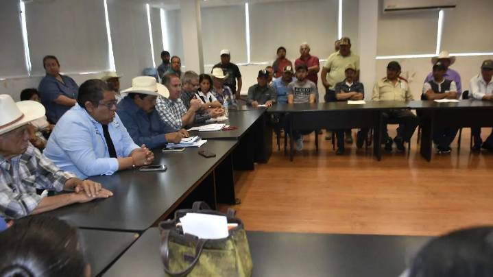 Productores de Guanajuato advierten cierre de carreteras el 14 de octubre por precio del maíz