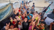 Israelíes y palestinos salen a la calle tras alcanzarse el acuerdo: "Vamos a celebrar el final de este dolor"