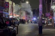 Estado de México: Asesinan a tres jóvenes en chelería Chukys Drinks