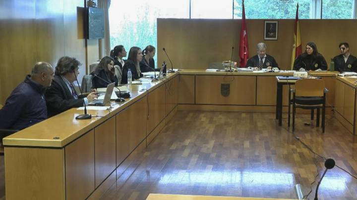 El jurado declara culpable al acusado del asesinato de tres hermanos en Madrid