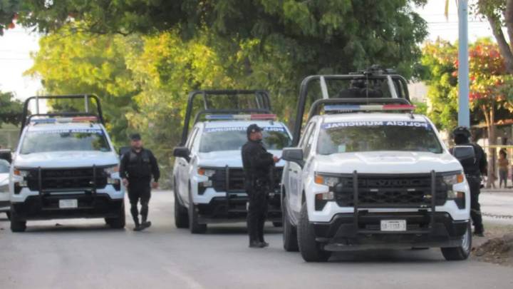 SSPM captura a hombre y mujer con órdenes de aprehensión vigentes