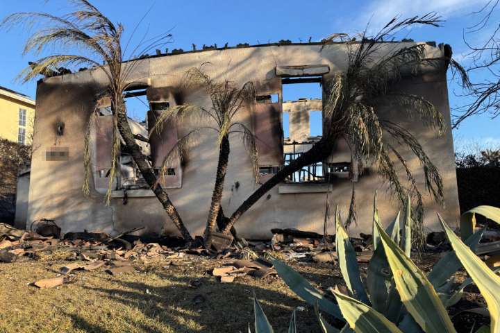 A Debate Heats Up over California’s ‘Zone Zero’ Rules to Cut Home Losses to Flammable Vegetation