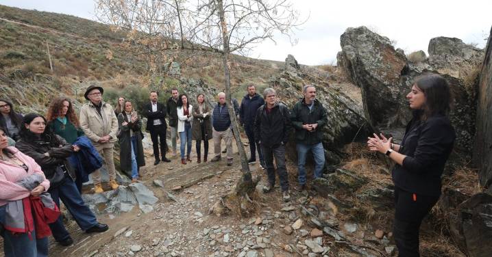 La Fundación Atapuerca visita el yacimiento de Siega Verde