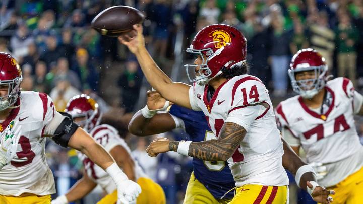USC fans in shock after loss to Notre Dame