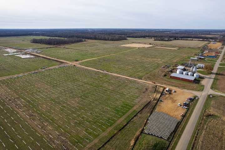 Michigan State to build outdoor lab to study solar panels on farmlands