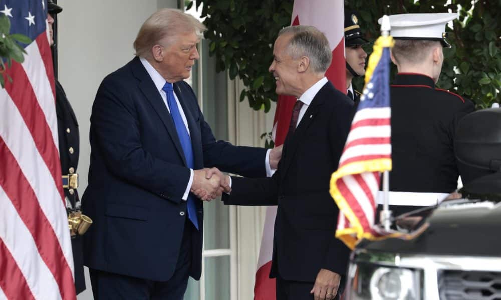 Trump califica como “natural” el conflicto comercial con Canadá y apunta a un acuerdo