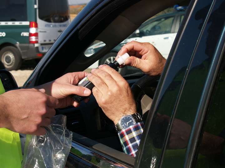 Un alto mando policial en Canarias da positivo en un control de alcoholemia en pleno servicio