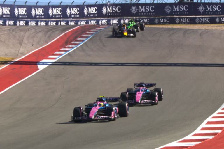Colapinto se rebeló contra Alpine y le ganó a su compañero Pierre Gasly tras un gran sobrepaso