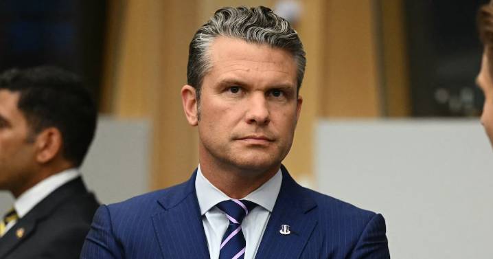 Hegseth Flight Scare as Plane Windscreen Cracks in Mid