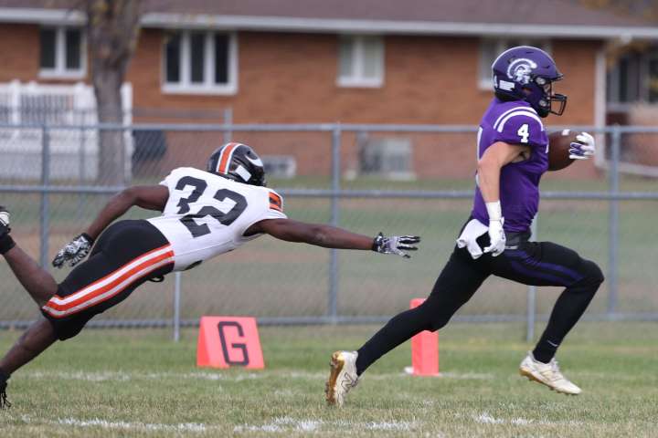 Jacob Strand's 6 TDs power Barnesville into Section 8
