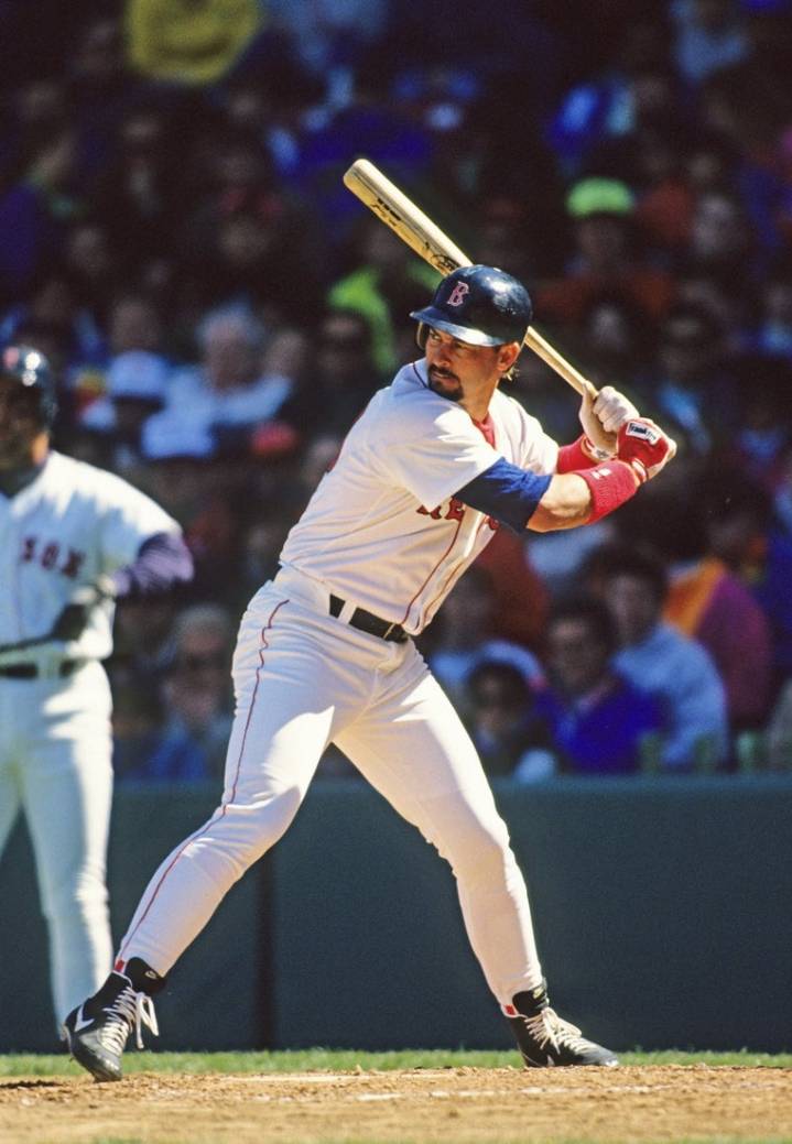 Deadspin | Red Sox legend Mike Greenwell dies at 62