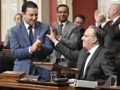 Liberals, PQ agree to participate in consultations on Quebec constitution