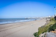 Impulsan la creación de una playa accesible para personas neurodivergentes