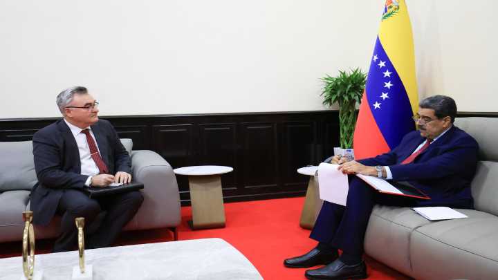Venezuela sella Tratado de Asociación Estratégica con Rusia