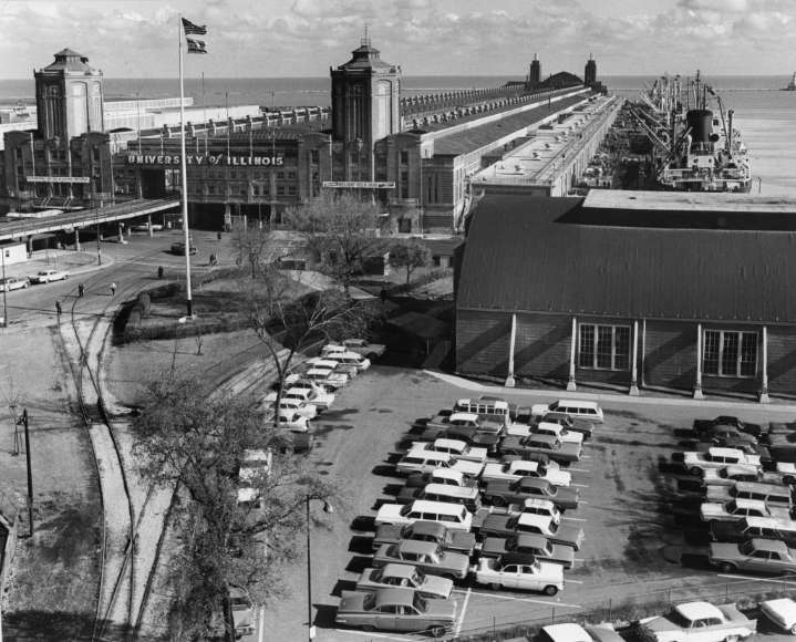 Today in Chicago History: The University of Illinois extension at Navy Pier opens
