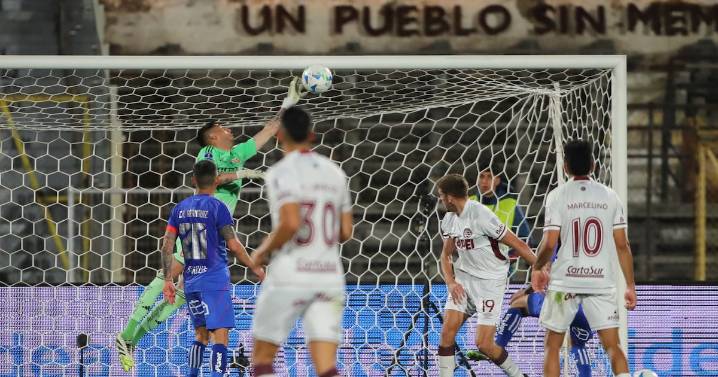 Práctica de penales y ambiente hostil: la tensa espera de la U de cara a la revancha con Lanús por la Copa Sudamericana