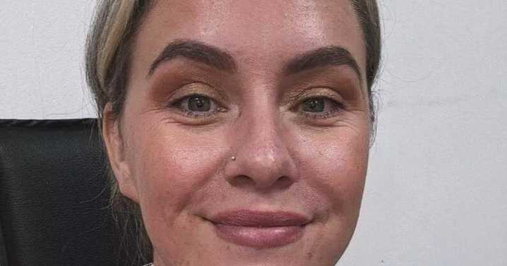 Evri customer shares hilarious delivery picture after courier snaps unflattering photo