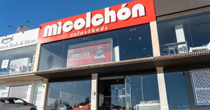 MiColchón inaugura en Mijas la mayor exposición de descanso y sofás de la Costa del Sol