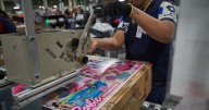 Ni Barbie se salvó: Ventas de Mattel caen por retrasos en pedidos navideños por aranceles de Trump